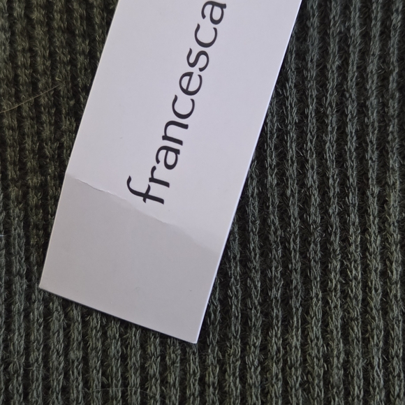 Francesca's Collections Green Floral Sleeve Blouse - Picture 7 of 7